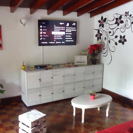 Iris Hostel Medellín Dış mekan fotoğraf
