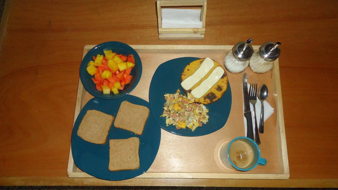 Iris Hostel Medellín Dış mekan fotoğraf