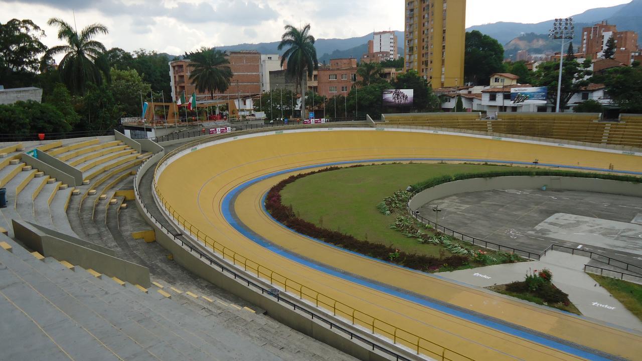 Iris Hostel Medellín Dış mekan fotoğraf