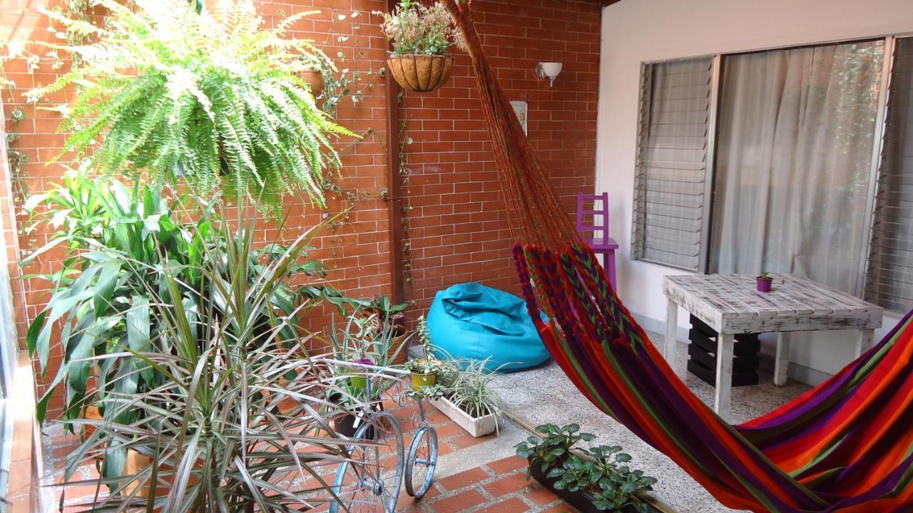 Iris Hostel Medellín Dış mekan fotoğraf