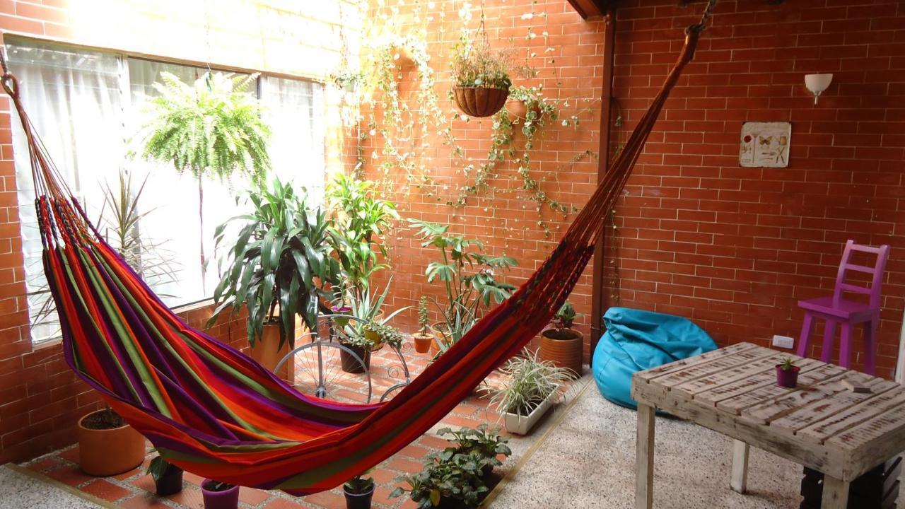 Iris Hostel Medellín Dış mekan fotoğraf